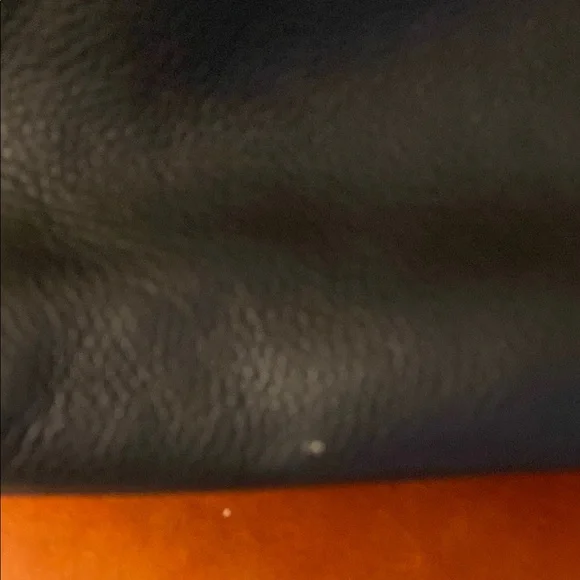 Fossil Elegant Black Leather Handbag - Picture 5 of 15